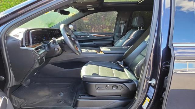 2022 Cadillac Escalade 4WD Premium Luxury