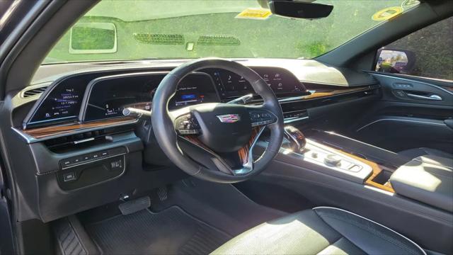 2022 Cadillac Escalade 4WD Premium Luxury