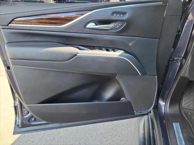 2022 Cadillac Escalade 4WD Premium Luxury