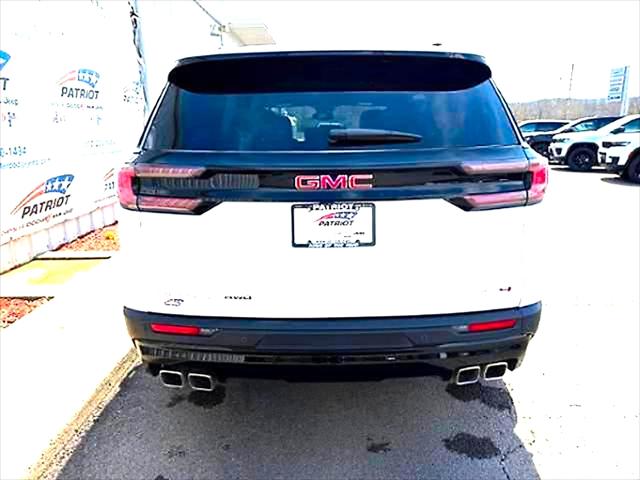 2025 GMC Acadia AWD AT4