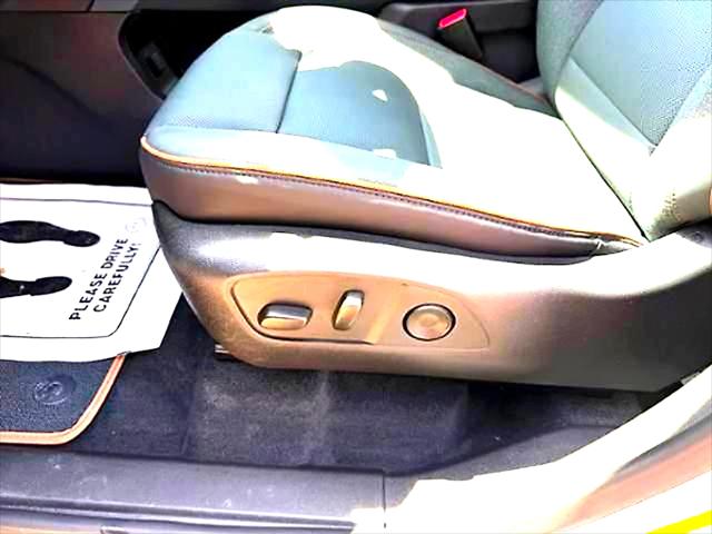 2025 GMC Acadia AWD AT4