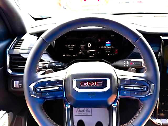 2025 GMC Acadia AWD AT4