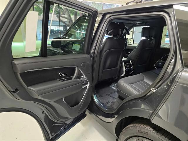 2026 Land Rover Range Rover P400 SE
