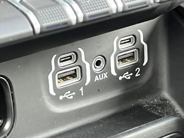 2023 Ram 1500 Big Horn Crew Cab 4x4 5'7" Box