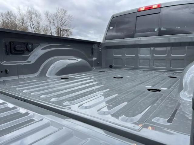 2026 Ram 2500 Black Express Crew Cab 4x4 6'4" Box