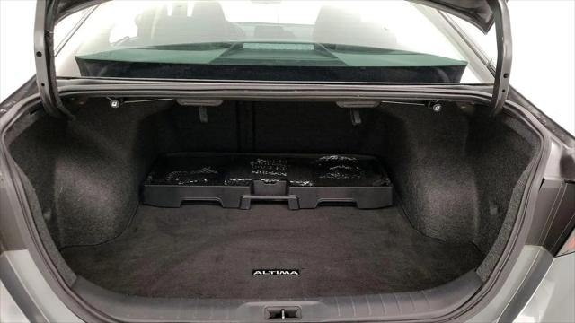 2021 Nissan Altima SR FWD