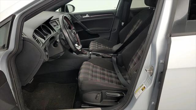 2017 Volkswagen Golf GTI Sport 4-Door