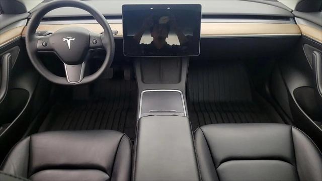 2022 Tesla Model 3 Rear-Wheel Drive