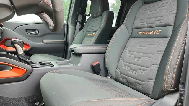 2025 Nissan Frontier Crew Cab PRO-4X 4x4
