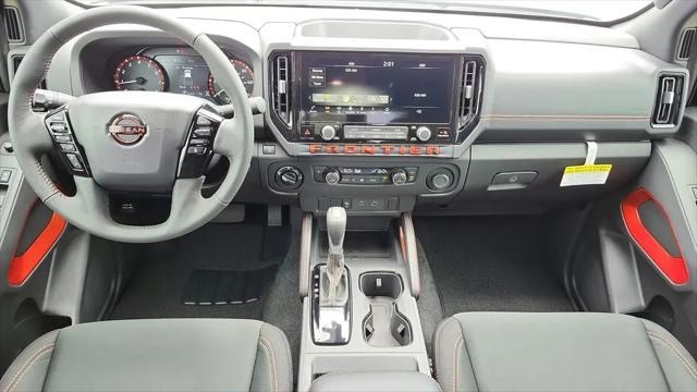 2025 Nissan Frontier Crew Cab PRO-4X 4x4