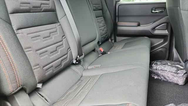 2025 Nissan Frontier Crew Cab PRO-4X 4x4