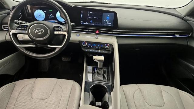 2022 Hyundai Elantra Limited
