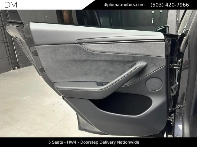 2026 Tesla Model Y Premium All-Wheel Drive