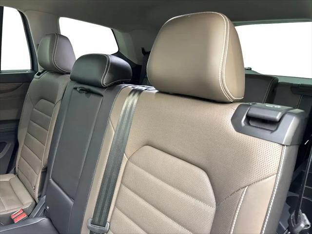 2025 Volkswagen Atlas 2.0T SEL
