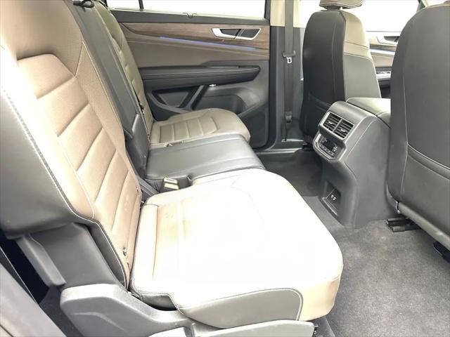 2025 Volkswagen Atlas 2.0T SEL