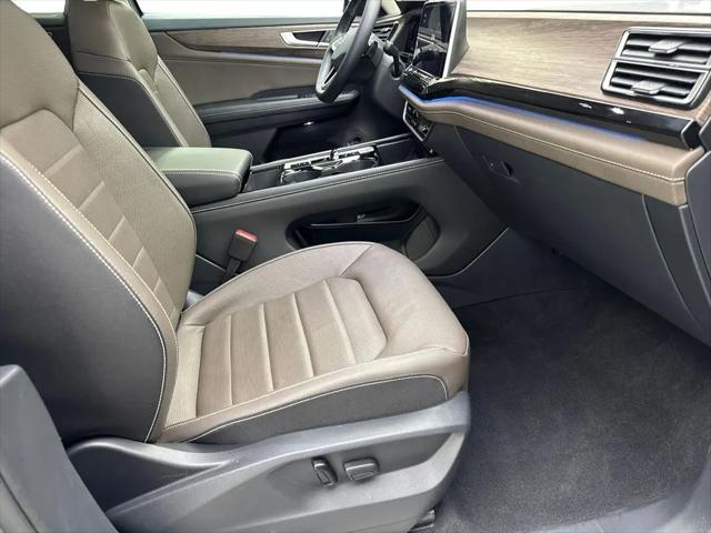 2025 Volkswagen Atlas 2.0T SEL