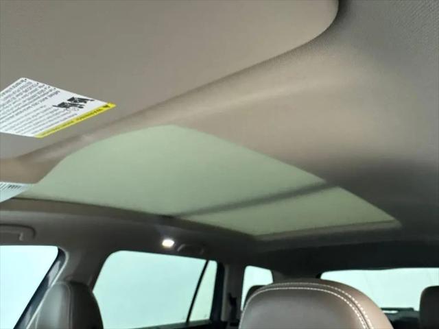 2025 Volkswagen Atlas 2.0T SEL