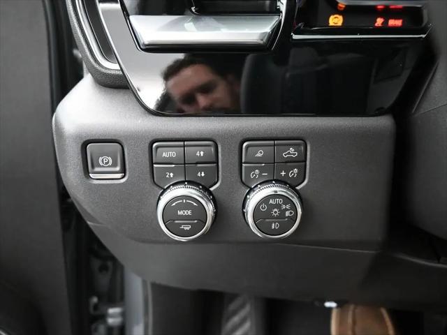2026 GMC Sierra 1500 Crew Cab, Short Bed, SLT, 4WD