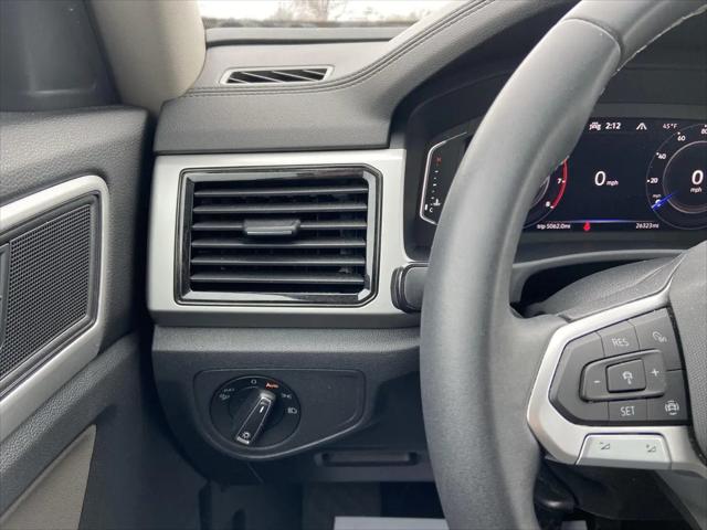 2023 Volkswagen Atlas 3.6L V6 SE w/Technology