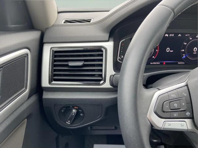 2023 Volkswagen Atlas 3.6L V6 SE w/Technology