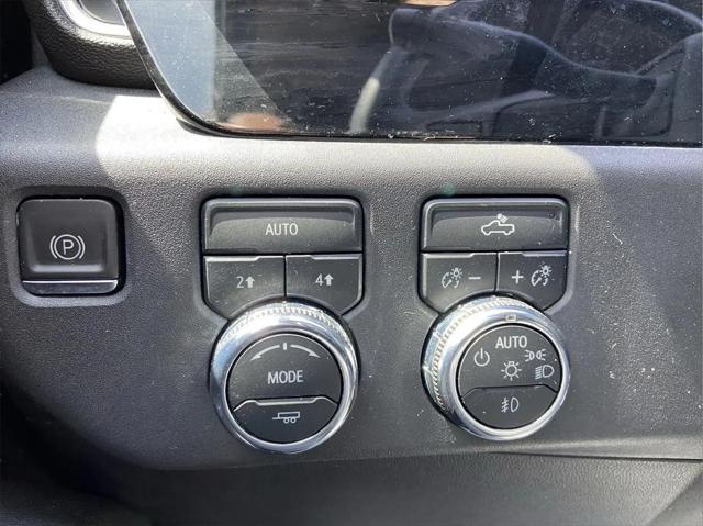 2023 GMC Sierra 1500 4WD Crew Cab Short Box Elevation with 3SB