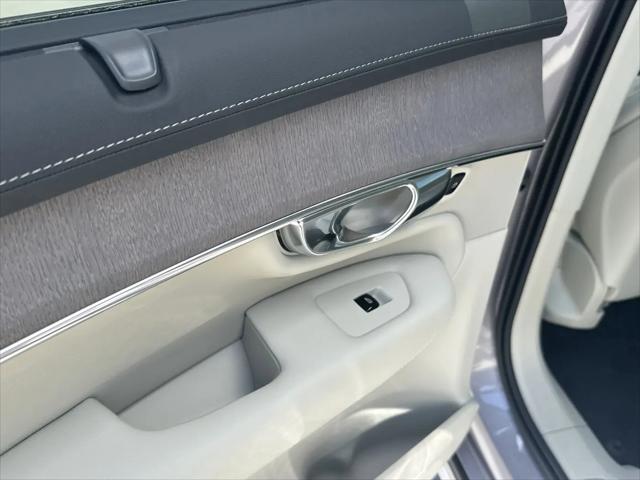 2026 Volvo XC90 Plug-In Hybrid Ultra Dark Theme, T8 AWD, Electric/Gasoline, 7 Seats