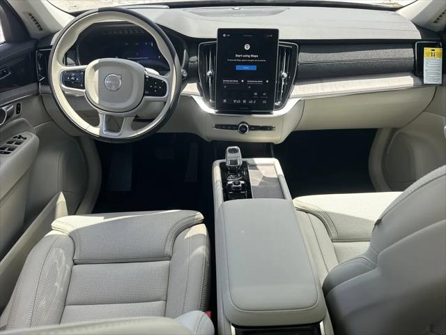 2026 Volvo XC90 Plug-In Hybrid Ultra Dark Theme, T8 AWD, Electric/Gasoline, 7 Seats