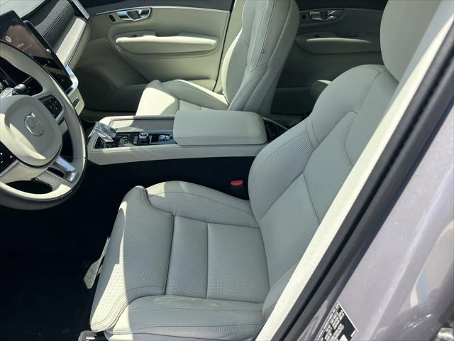 2026 Volvo XC90 Plug-In Hybrid Ultra Dark Theme, T8 AWD, Electric/Gasoline, 7 Seats