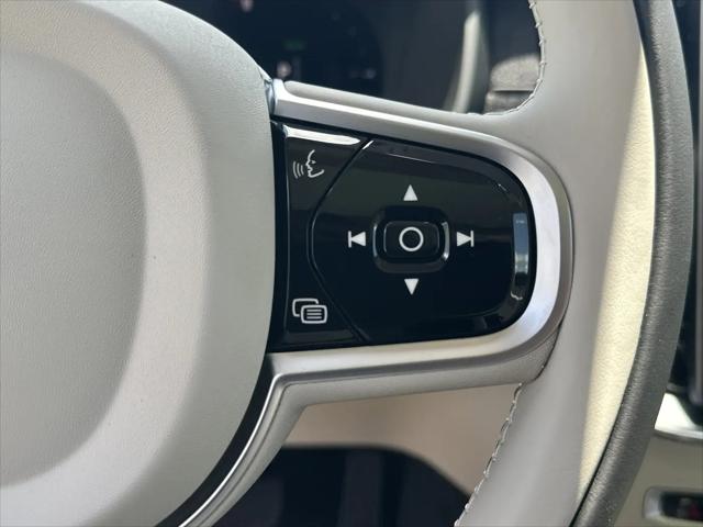 2026 Volvo XC90 Plug-In Hybrid Ultra Dark Theme, T8 AWD, Electric/Gasoline, 7 Seats