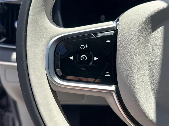 2026 Volvo XC90 Plug-In Hybrid Ultra Dark Theme, T8 AWD, Electric/Gasoline, 7 Seats