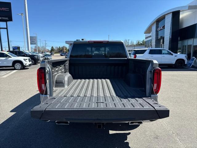 2026 GMC Sierra 1500 Crew Cab, Short Bed, SLT, 4WD
