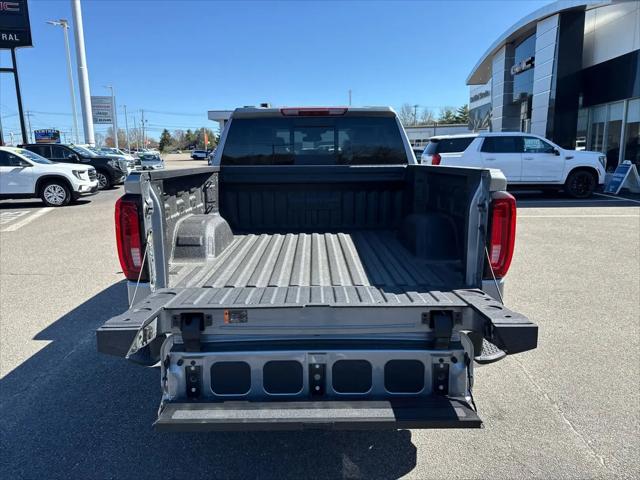 2026 GMC Sierra 1500 Crew Cab, Short Bed, SLT, 4WD