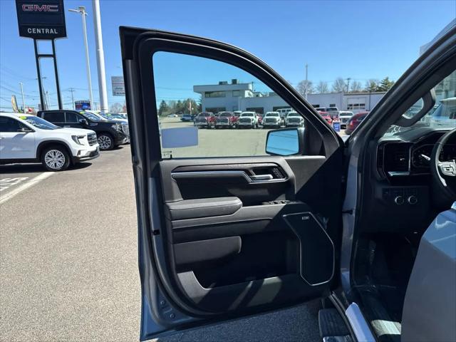 2026 GMC Sierra 1500 Crew Cab, Short Bed, SLT, 4WD