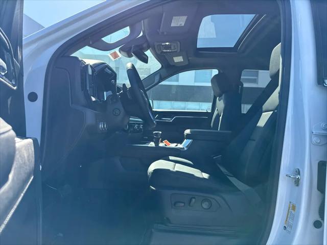 2026 GMC Sierra 1500 Crew Cab, Short Bed, SLT, 4WD