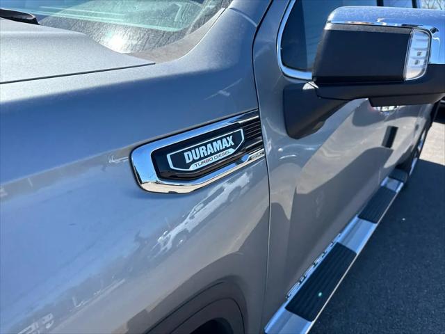 2026 GMC Sierra 1500 Crew Cab, Short Bed, SLT, 4WD