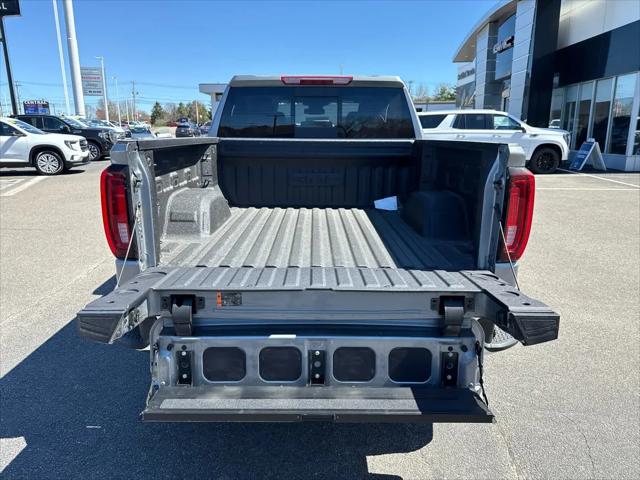 2026 GMC Sierra 1500 Crew Cab, Short Bed, SLT, 4WD