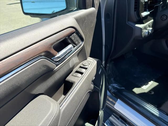 2026 GMC Sierra 1500 Crew Cab, Short Bed, SLT, 4WD