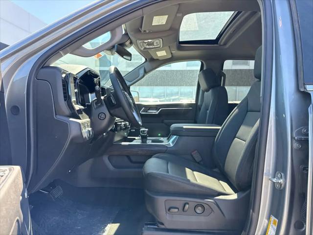 2026 GMC Sierra 1500 Crew Cab, Short Bed, SLT, 4WD
