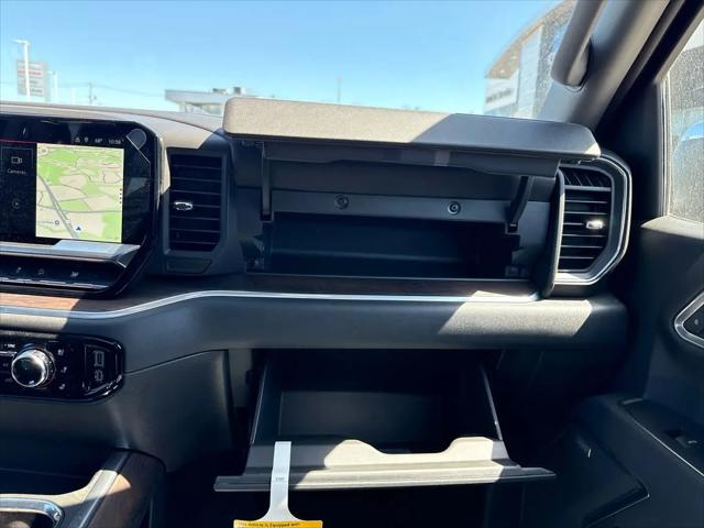 2026 GMC Sierra 1500 Crew Cab, Short Bed, SLT, 4WD