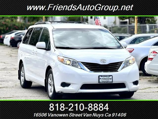 2012 Toyota Sienna LE V6 8 Passenger