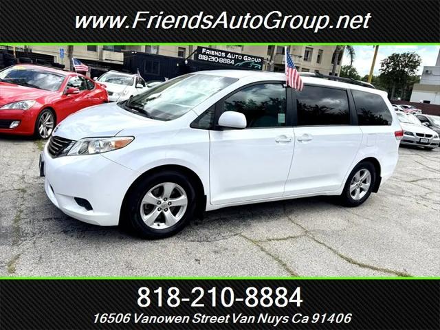 2012 Toyota Sienna LE V6 8 Passenger