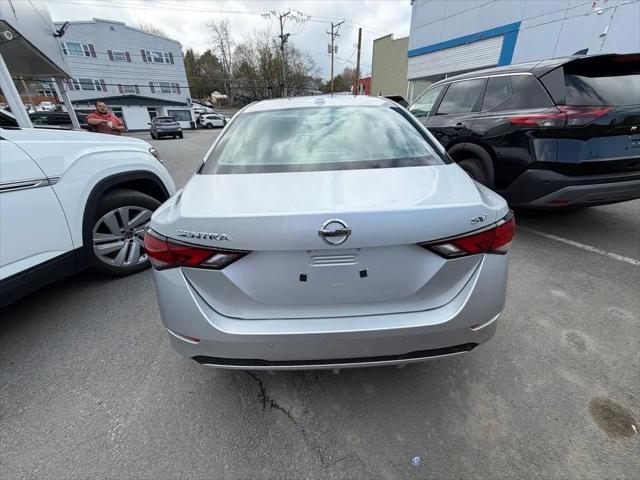 2021 Nissan Sentra SV Xtronic CVT