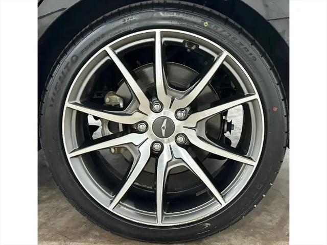 2021 Genesis G70 2.0T RWD