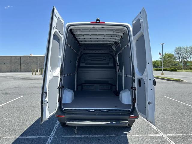 2026 Mercedes-Benz Sprinter 2500 Standard Roof 4-Cyl Diesel