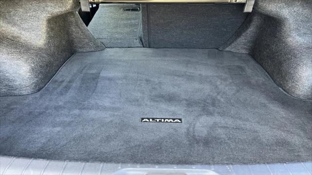 2025 Nissan Altima SR FWD