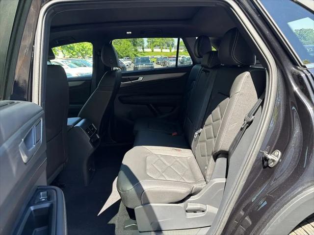 2026 Volkswagen Atlas Cross Sport SE with Technology