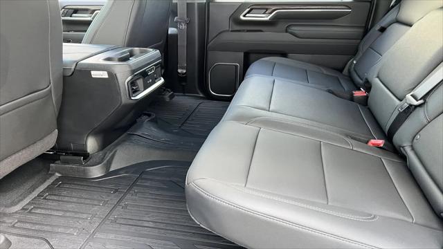 2026 GMC Sierra 2500HD Crew Cab, Standard Bed, SLT, 4WD
