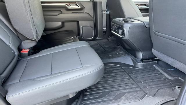 2026 GMC Sierra 2500HD Crew Cab, Standard Bed, SLT, 4WD