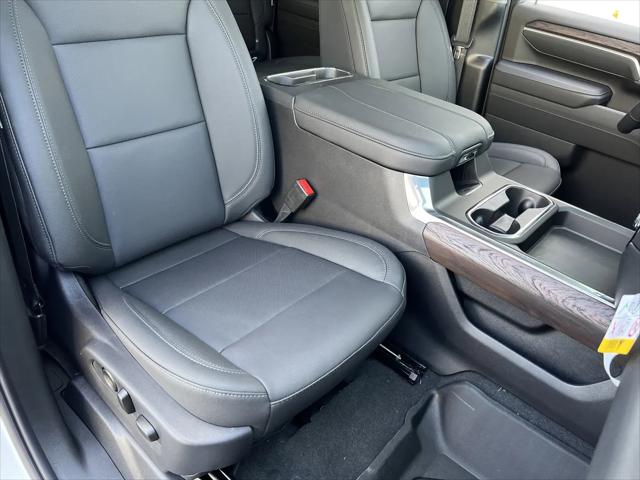 2026 GMC Sierra 2500HD Crew Cab, Standard Bed, SLT, 4WD