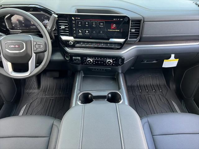 2026 GMC Sierra 2500HD Crew Cab, Standard Bed, SLT, 4WD